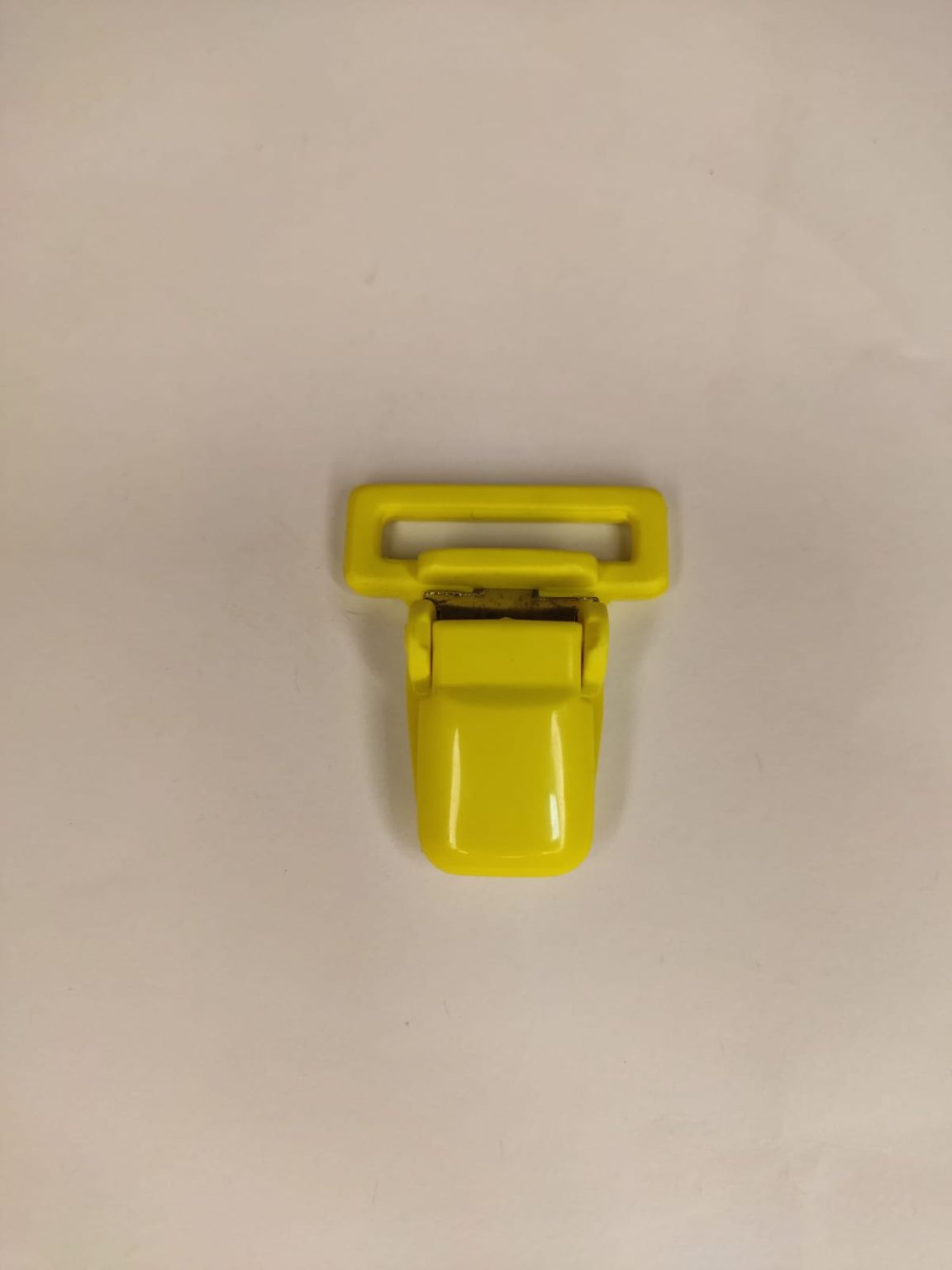 PRENDEDOR AMARELO Criativa Arte E Costura prendedor-amarelo-criativa-arte-e-costura