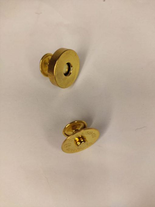 BOTÃO IMÃ COM REBITE DUPLO DOURADO