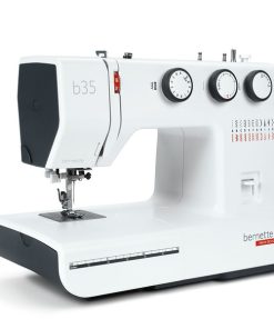 MÁQUINA DE COSTURA - BERNETTE B35