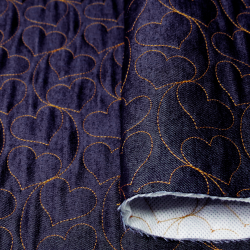 JEANS MATELASSÊ-ESTAMPA: CORAÇÃO